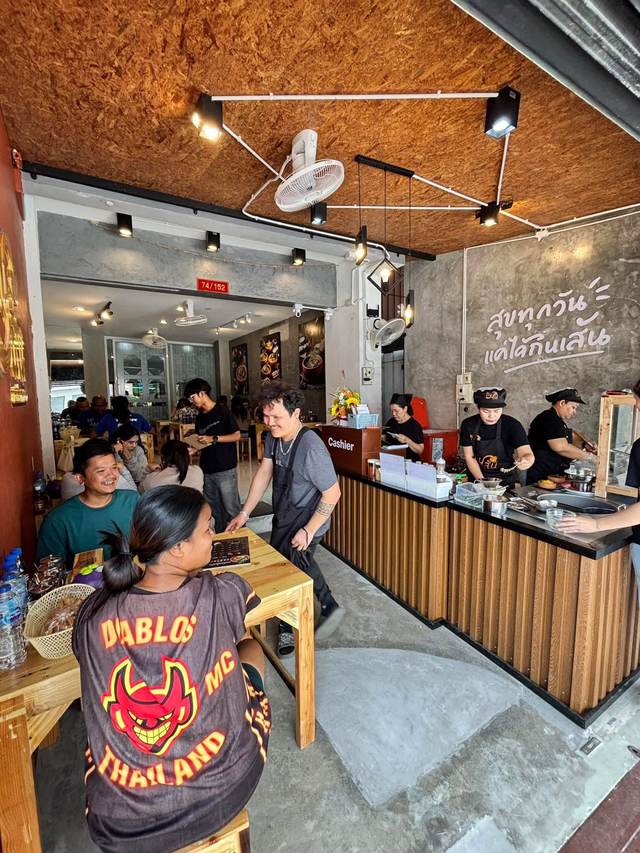 บรรยากาศภายในร้านกินเส้น